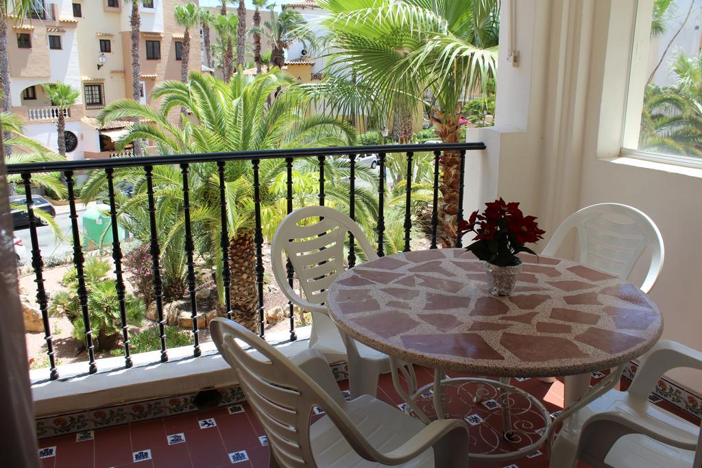 Apartamento Aldea Del Mar Torrevieja Exterior foto